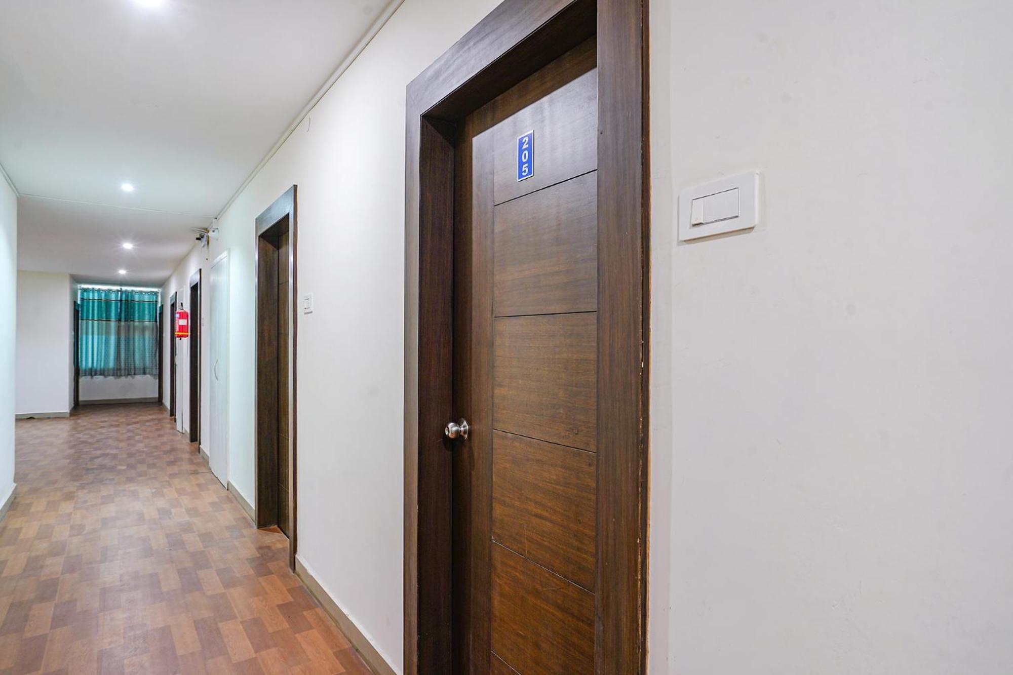 Fabhotel Jkc Grand - Hitech City Hyderabad Eksteriør billede